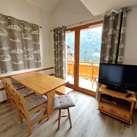 Trois Pieces Cosy Pour 6 Pers, Balcon Sud-ouest, 50m Des Pistes - Fr-1-265-259 *